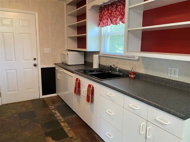 8 W Pulaski Street, Shawnee, OK 74804