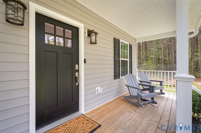 1290 Scotts Ct, Carson, VA 23830