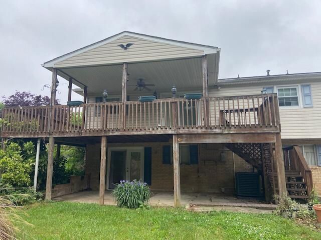 303 Knollwood DR, Troutville, VA 24175