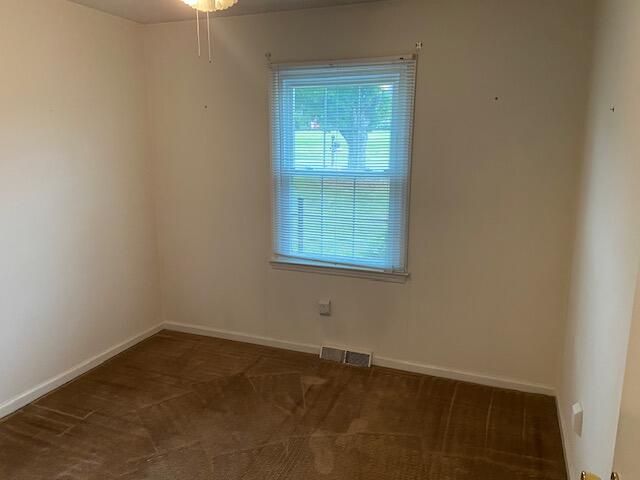 303 Knollwood DR, Troutville, VA 24175