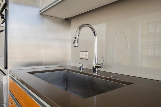 3726 LAS VEGAS Boulevard 1012, Las Vegas, NV 89158