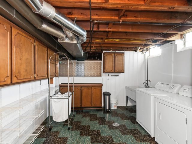 20343 Ardmore Park Street, St Clair Shores, MI 48081