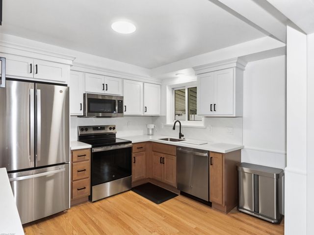 20343 Ardmore Park Street, St Clair Shores, MI 48081