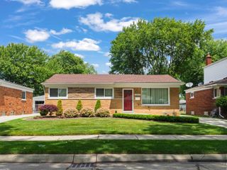 20343 Ardmore Park Street, St Clair Shores, MI 48081
