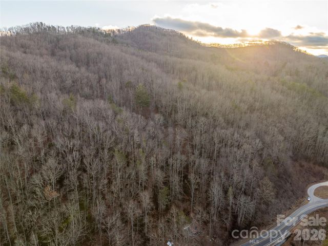 9180 Lower Alarka Road, Bryson City, NC 28713