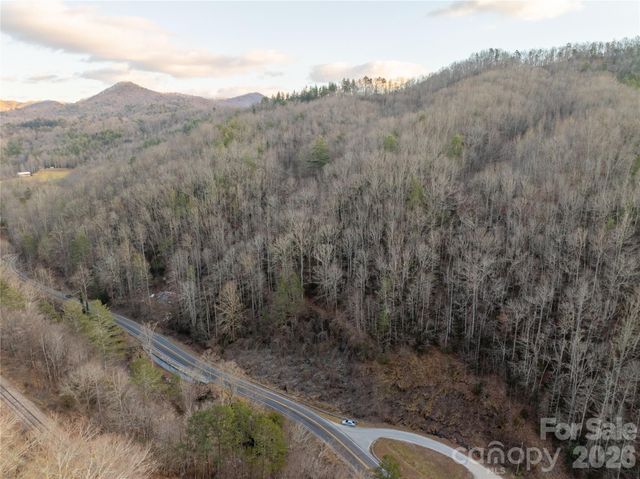 9180 Lower Alarka Road, Bryson City, NC 28713