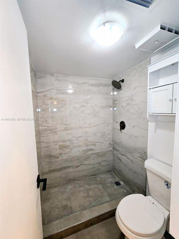 20130 NE 3rd Ct 6, Miami, FL 33179