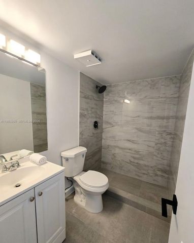 20130 NE 3rd Ct 6, Miami, FL 33179