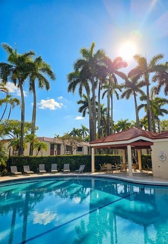 20130 NE 3rd Ct 6, Miami, FL 33179