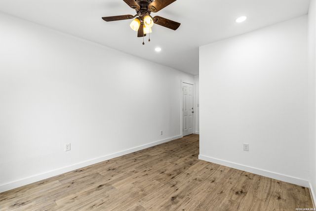 110 NELLINA ST, San Antonio, TX 78220