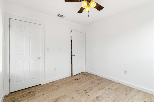 110 NELLINA ST, San Antonio, TX 78220