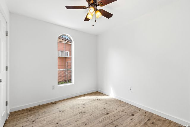 110 NELLINA ST, San Antonio, TX 78220