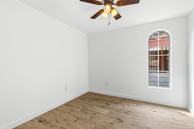 110 NELLINA ST, San Antonio, TX 78220