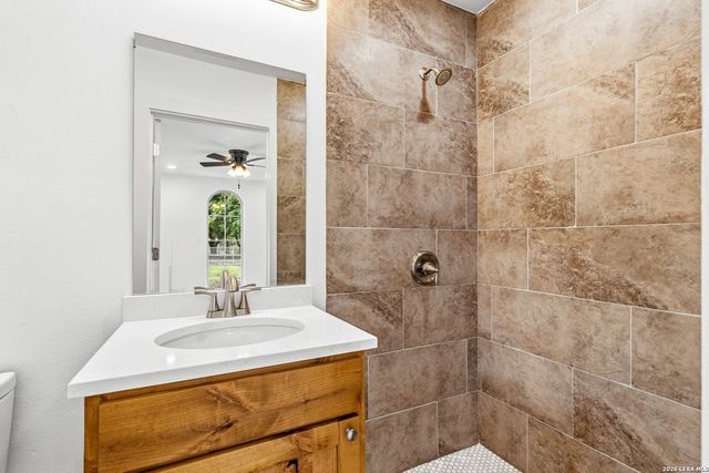 110 NELLINA ST, San Antonio, TX 78220