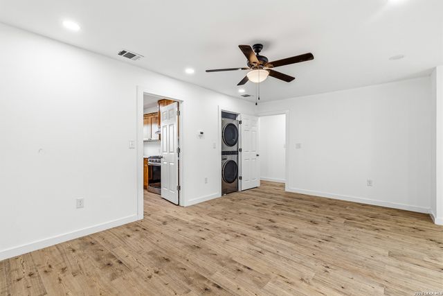 110 NELLINA ST, San Antonio, TX 78220