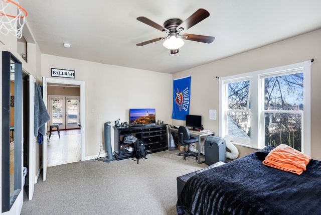 827 Oakland St, Cheney, WA 99004