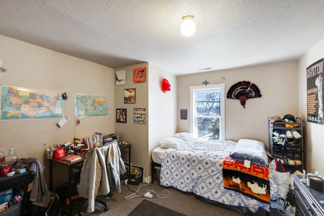 827 Oakland St, Cheney, WA 99004