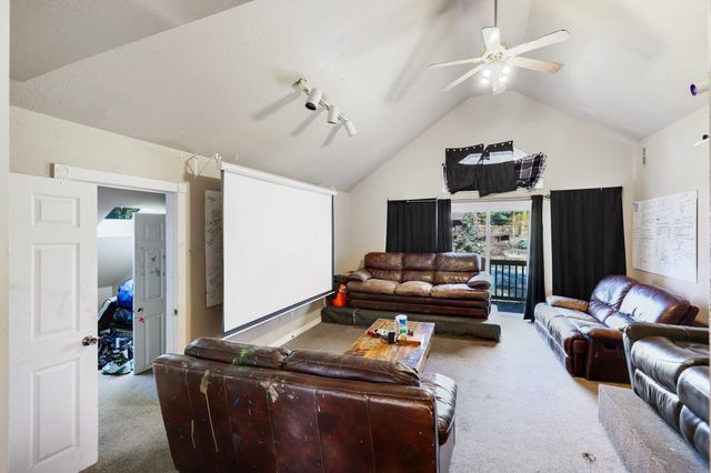 827 Oakland St, Cheney, WA 99004