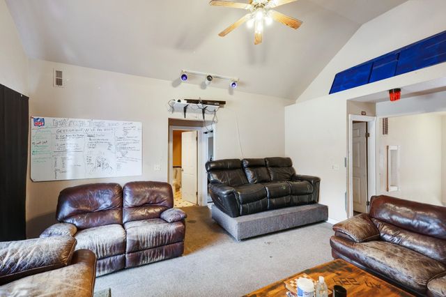 827 Oakland St, Cheney, WA 99004