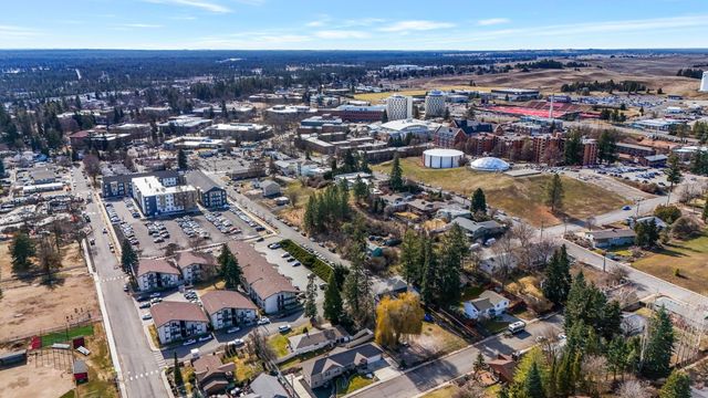 827 Oakland St, Cheney, WA 99004