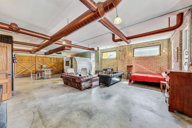 1835 N Humboldt Boulevard, Chicago, IL 60647