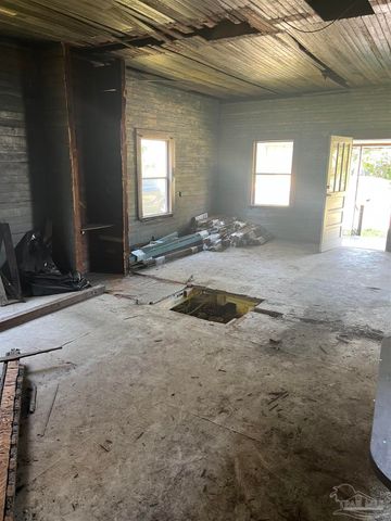 1801 N 7th Ave, Pensacola, FL 32503