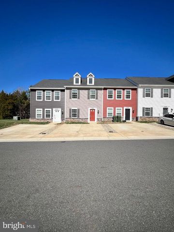 12104 BOWLING FARM CT, Fredericksburg, VA 22407