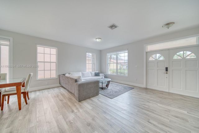 15261 SW 108th Ter, Miami, FL 33196