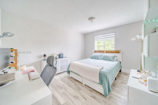 15261 SW 108th Ter, Miami, FL 33196