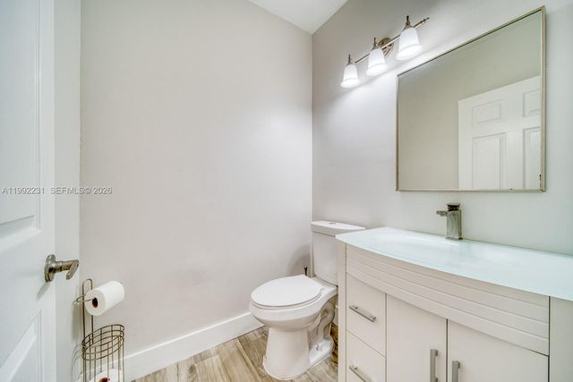 15261 SW 108th Ter, Miami, FL 33196