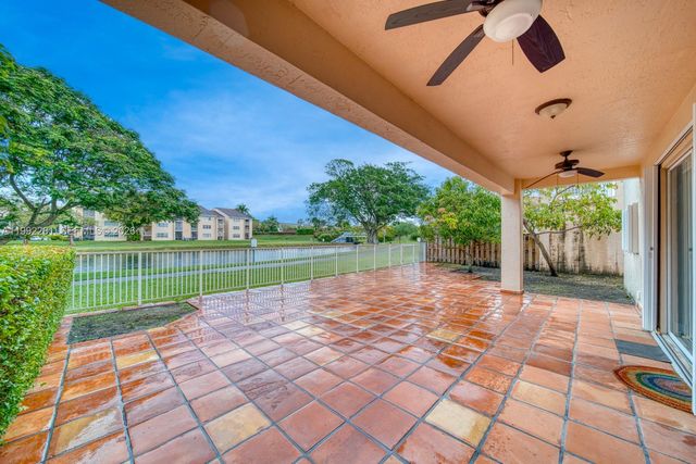 15261 SW 108th Ter, Miami, FL 33196