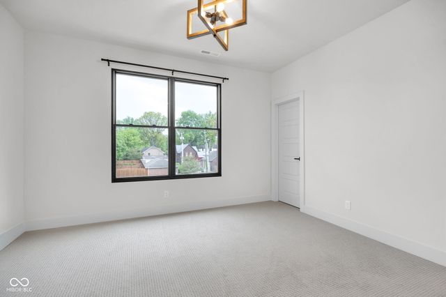 671 E 16th Street, Indianapolis, IN 46202