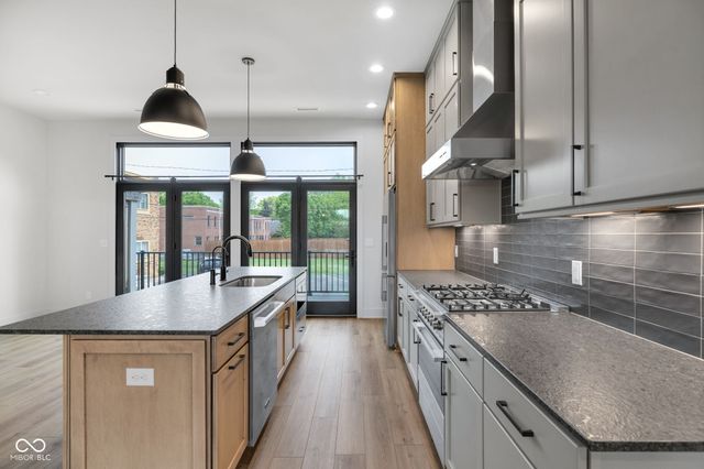 671 E 16th Street, Indianapolis, IN 46202