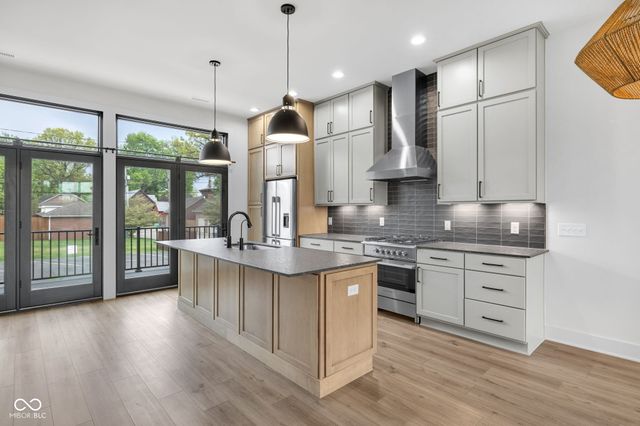 671 E 16th Street, Indianapolis, IN 46202