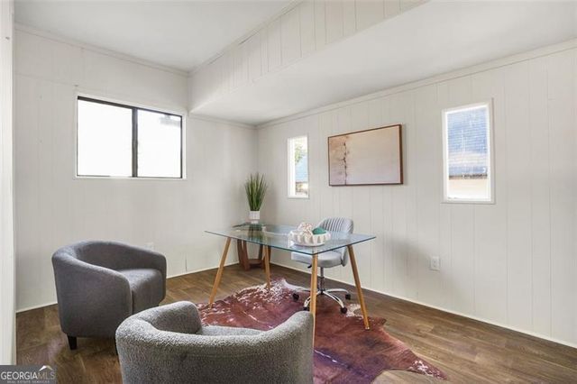 617 HAMILTON E HOLMES Drive, Atlanta, GA 30318