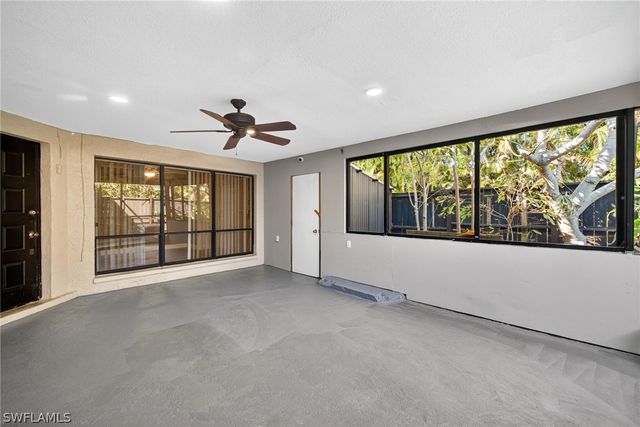 7123 Penner LN 6, Fort Myers, FL 33907