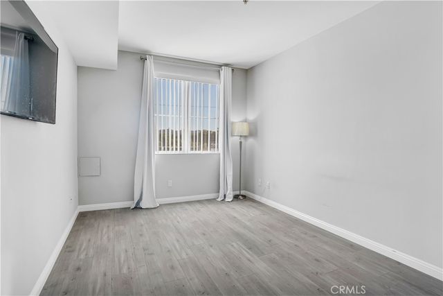 6800 Corbin Avenue 308, Reseda, CA 91335