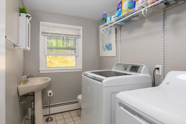6 Pingree Hill Road, Derry, NH 03038