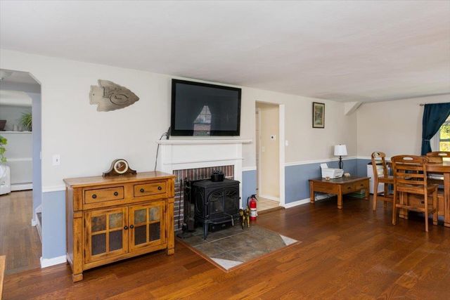 6 Pingree Hill Road, Derry, NH 03038