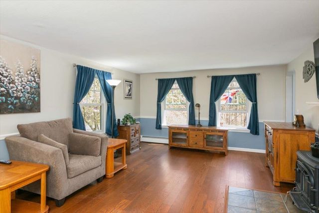 6 Pingree Hill Road, Derry, NH 03038