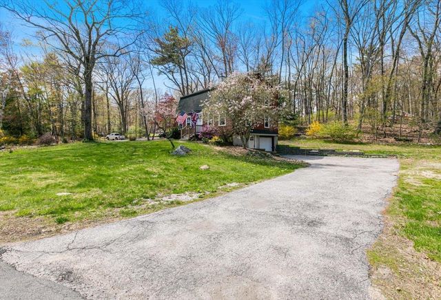 6 Pingree Hill Road, Derry, NH 03038