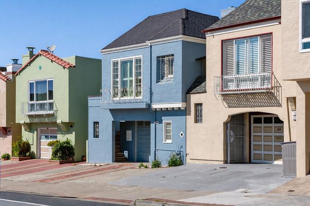 132 School Street, Daly City, CA 94014