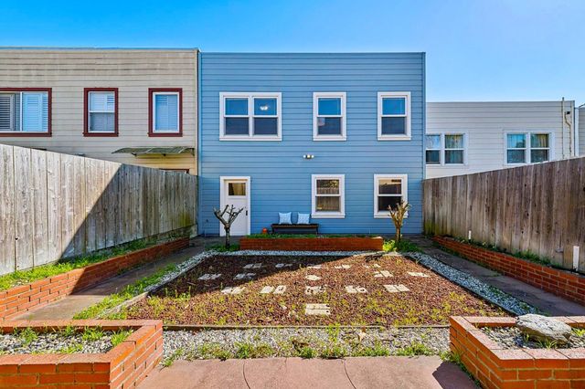 132 School Street, Daly City, CA 94014