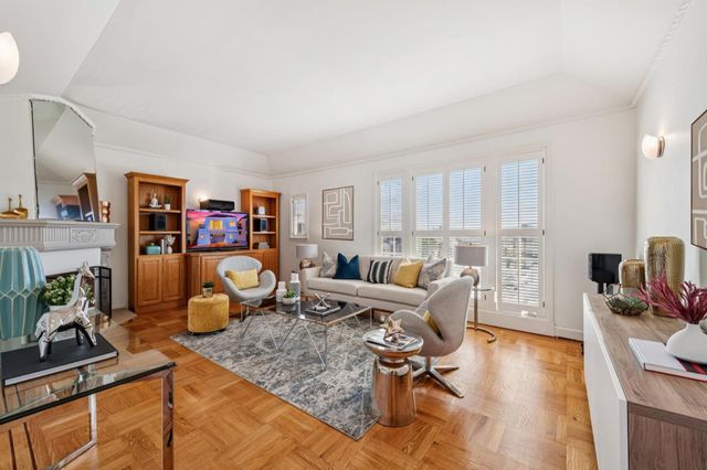 132 School Street, Daly City, CA 94014