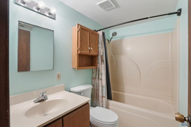 1635 ENNEN DR, Rapid City, SD 57703