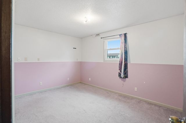 1635 ENNEN DR, Rapid City, SD 57703