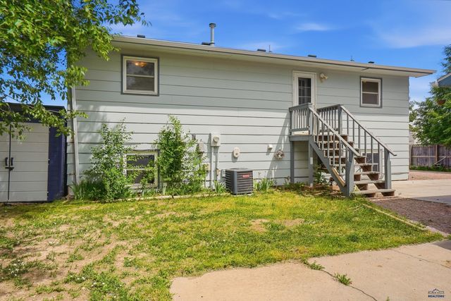 1635 ENNEN DR, Rapid City, SD 57703