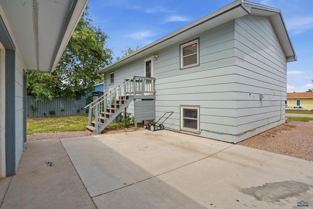 1635 ENNEN DR, Rapid City, SD 57703