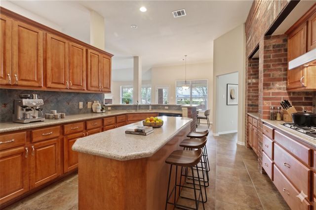 2405 Speidel DR, Pflugerville, TX 78660