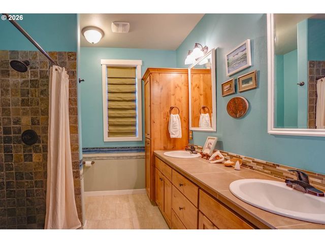 6109 Ne 57TH Ave, Vancouver, WA 98661